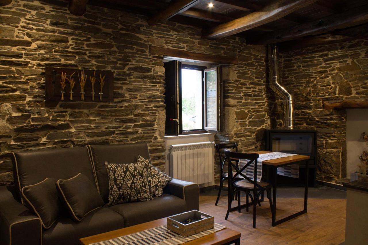 Casa Toiran Guest House Lancara Exterior photo